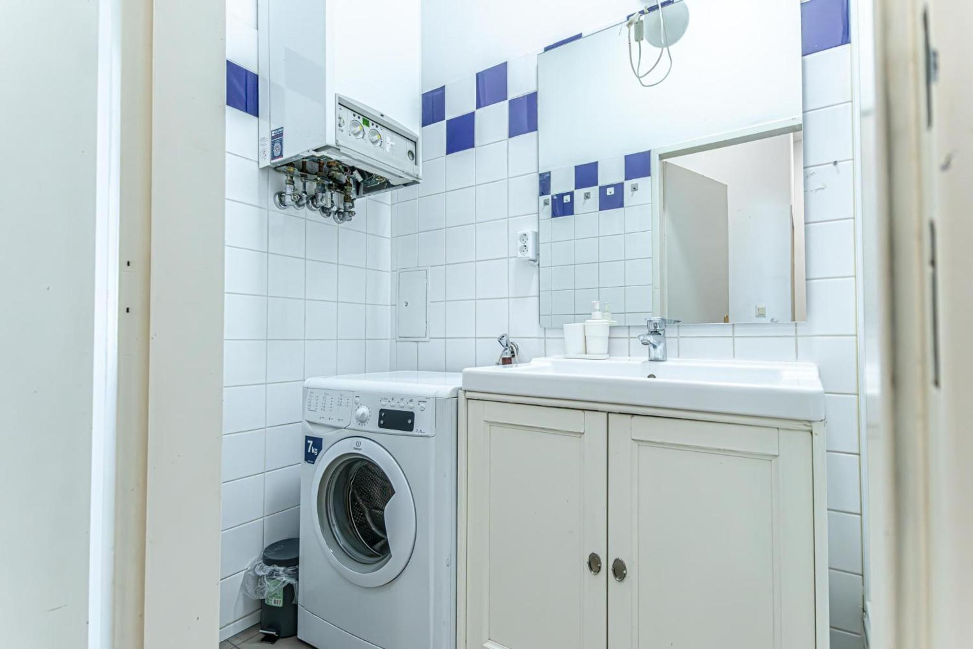 Superior 2Br Apartment - Perfect For Longstays Wina Bagian luar foto